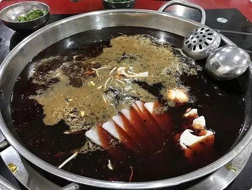 瓜姐居民楼火锅免费吃现场,免费大餐，邻里共享欢乐时光  第3张