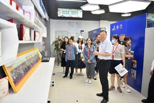 重庆学校爆料新闻视频,揭秘校园内幕事件  第3张