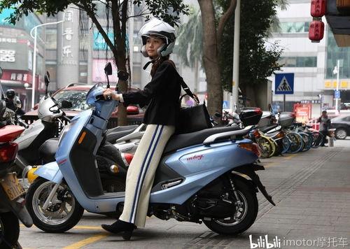 豪爵萌妹最新爆料图片高清,惊艳瞬间，美图来袭！  第3张